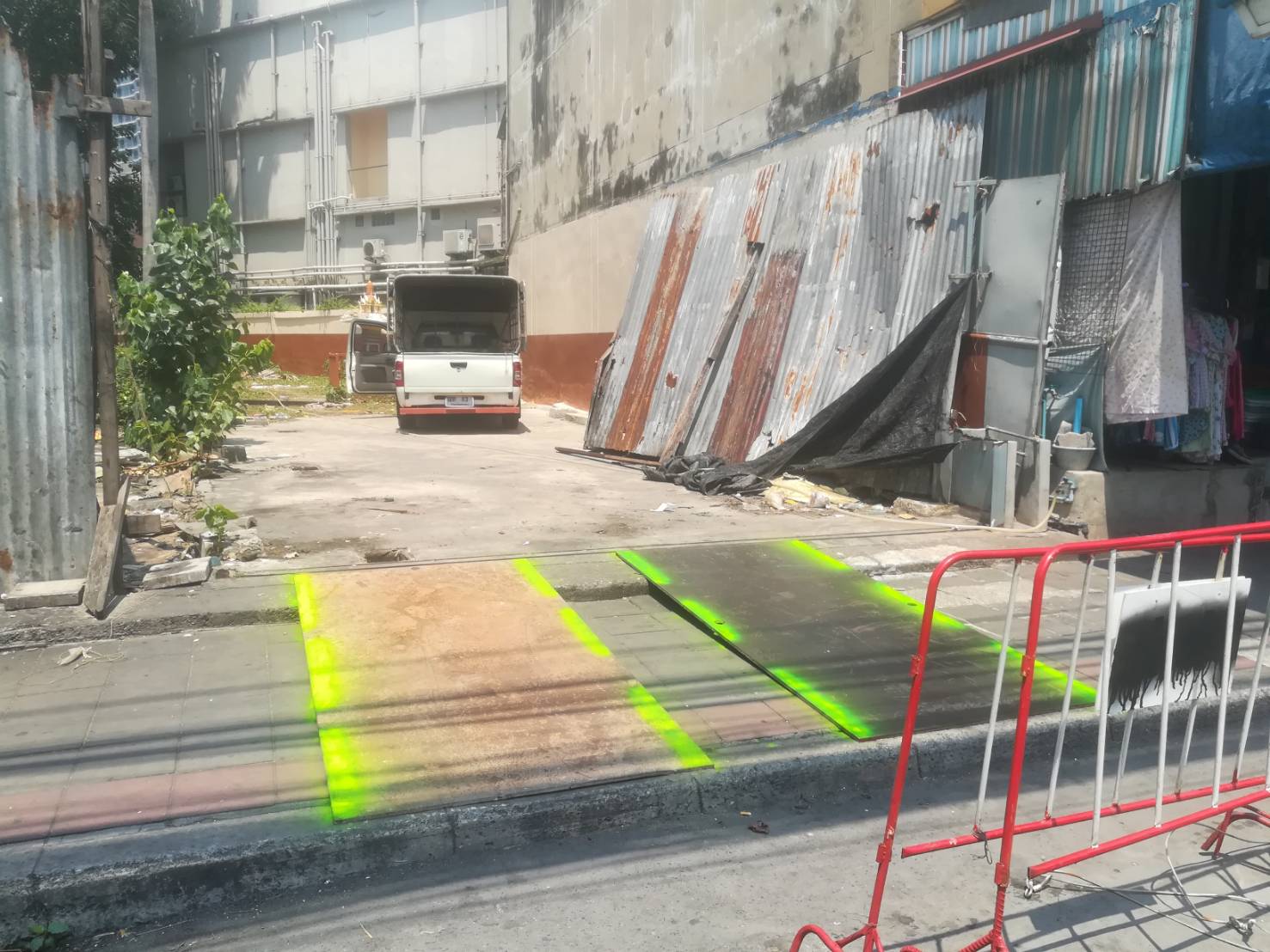 แผ่นเหล็กปูทางบางพลีบางนา